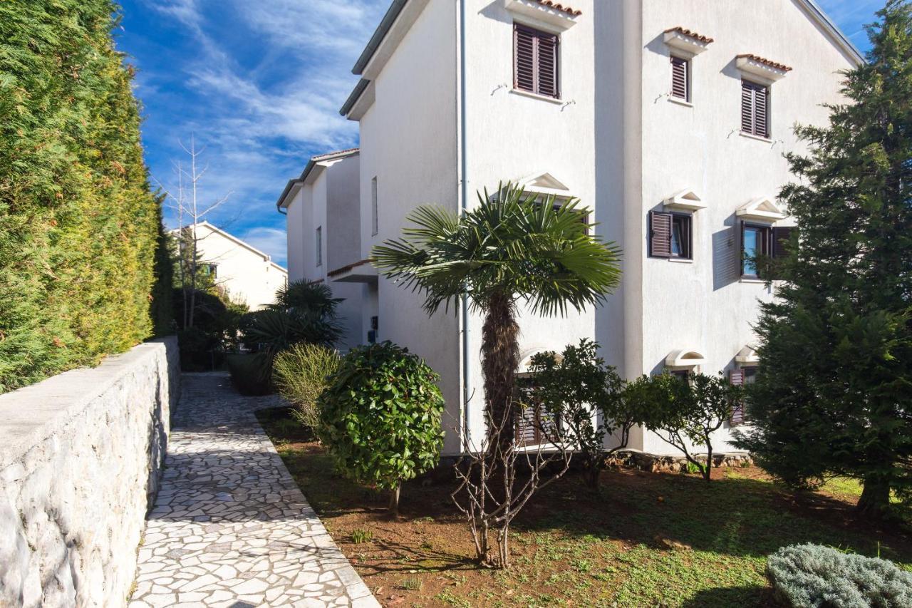 Apartment Bella-Vista อิตชิชี ภายนอก รูปภาพ